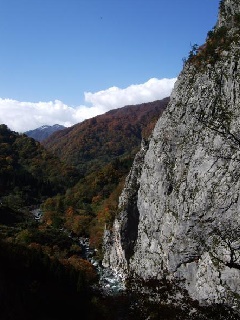 小滝川ヒスイ峡（小滝川硬玉産地）：北陸エリア | おでかけガイド：JR
